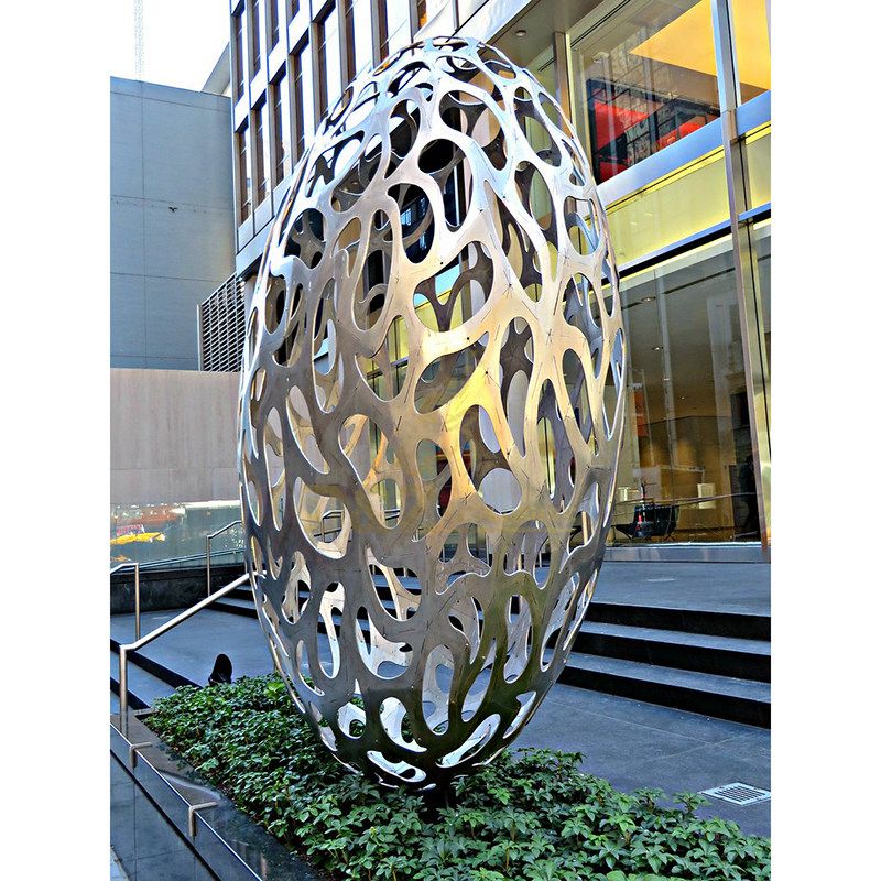 Modern indoor decoration abstract metal hollow stainless steel sculpture