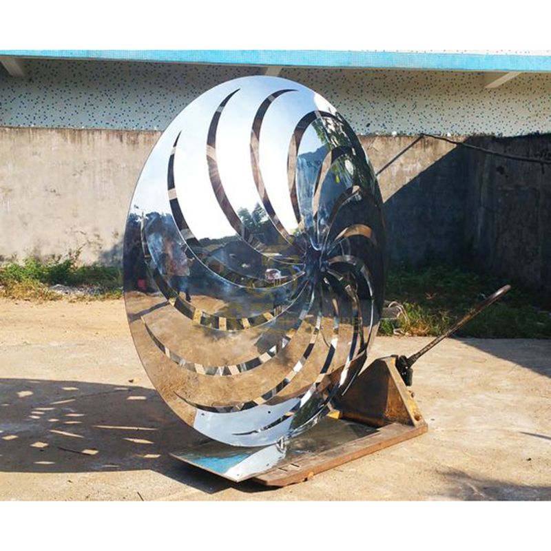 Mirror Polished Large Stainless Steel Sculpture