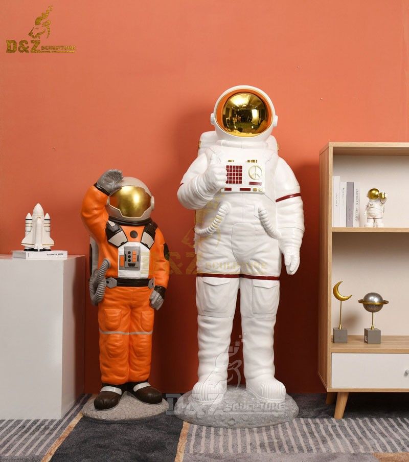 Modern Art Home Decor Fiberglass Sculpture Life Size Astronaut Statues