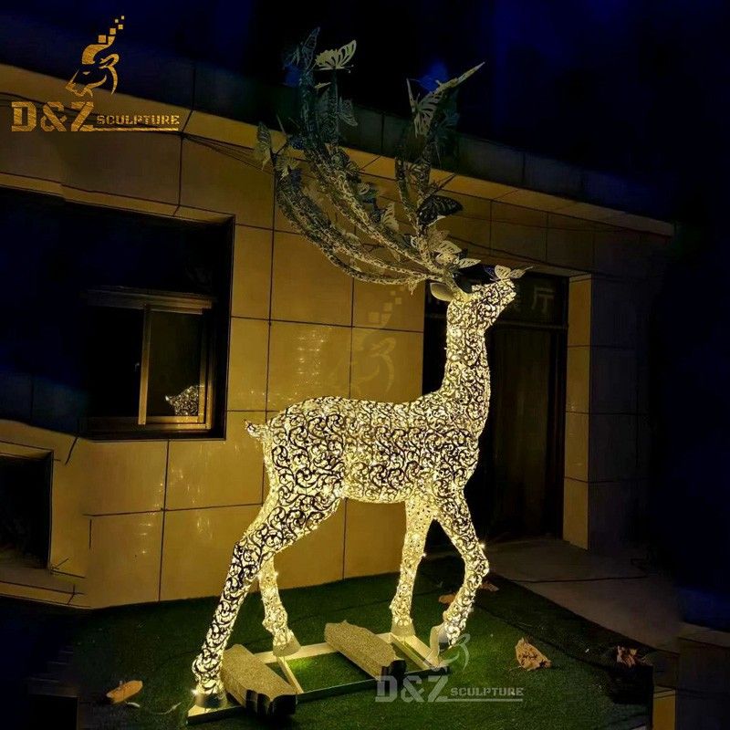 Life-size modern design stainless steel deer sculpture