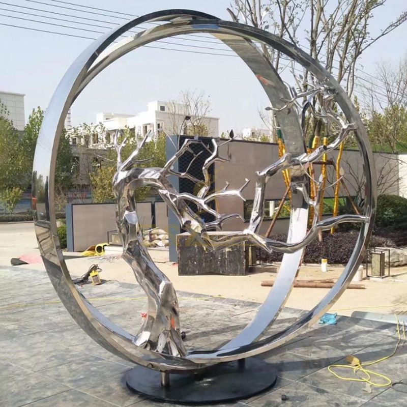 modern stainless steel tree with circle sculpture mirror finish for decoration